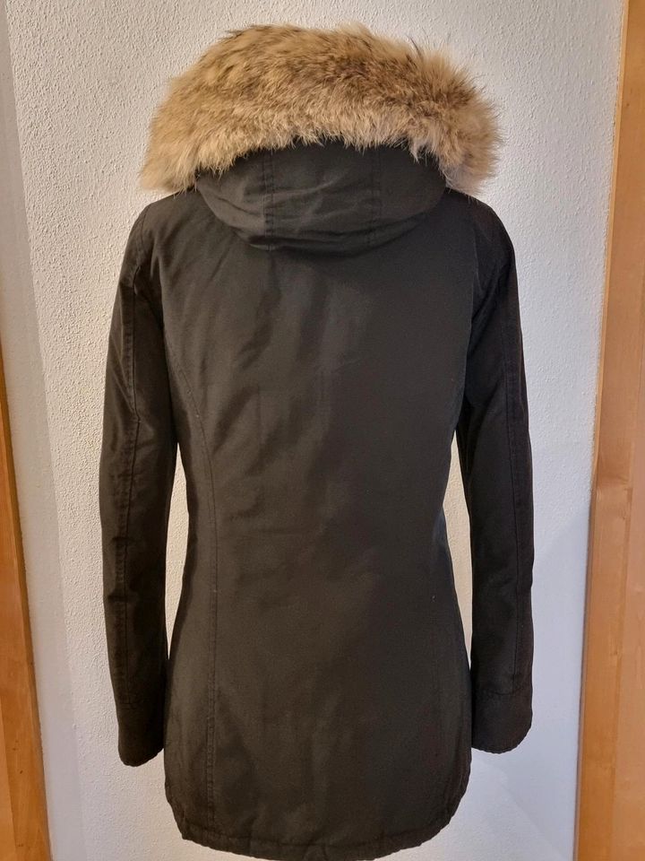 Schwarzes  Woolrich Damenjacke in Berglern