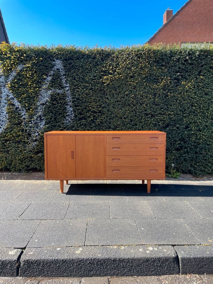 ◤ sideboard von poul dogvad hundevad 1960er Teakholz lowboard Vintage Design mid Century Schrank Dänisch Kommode 50er 60er 70er Retro Teak Holz anrichte Buffet Danish Schubladenkommode in Berlin