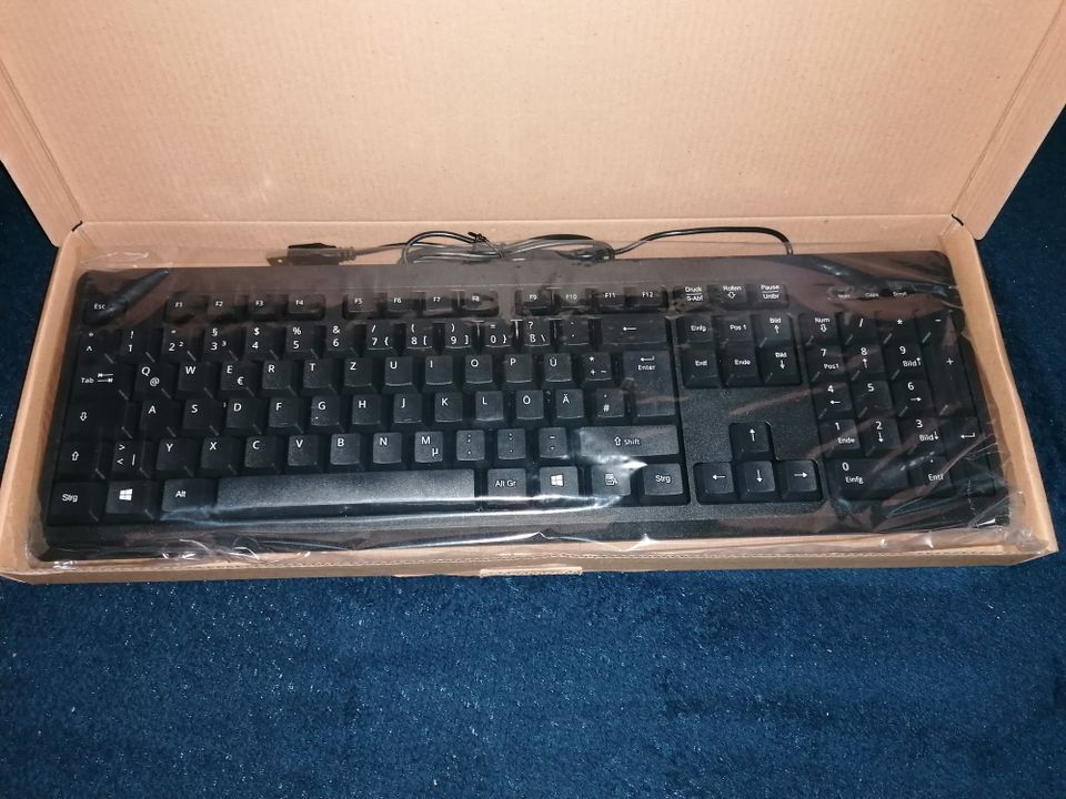 Computer Tastatur + Maus / Schwarz / K 118 / Neu + OVP in Halle