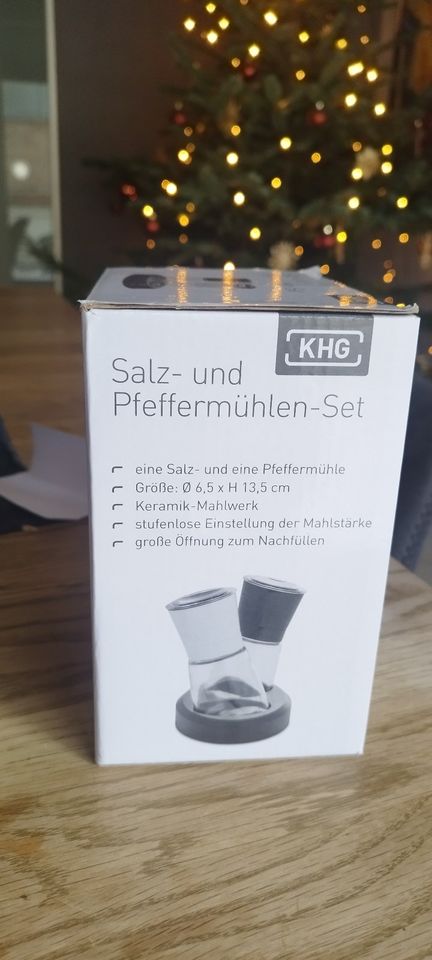 Pfeffer.-und Salzmühle von KHG  7,50 € in Walldorf