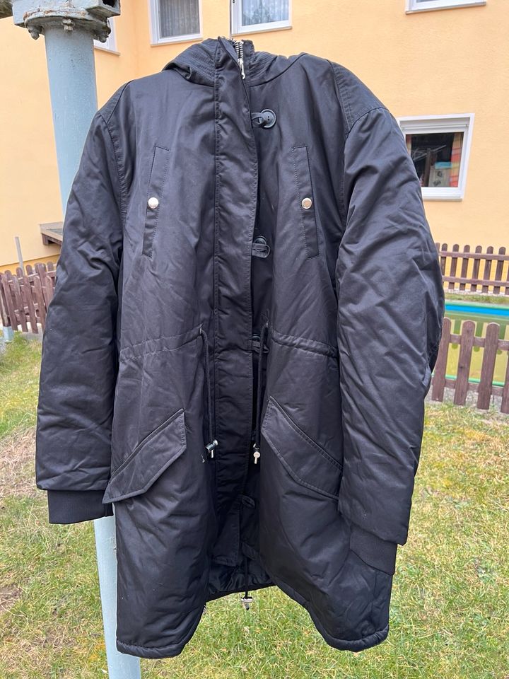 Winterjacke Schwangerschaft XL schwarz H&M Mama Umstandsjacke in Pirna