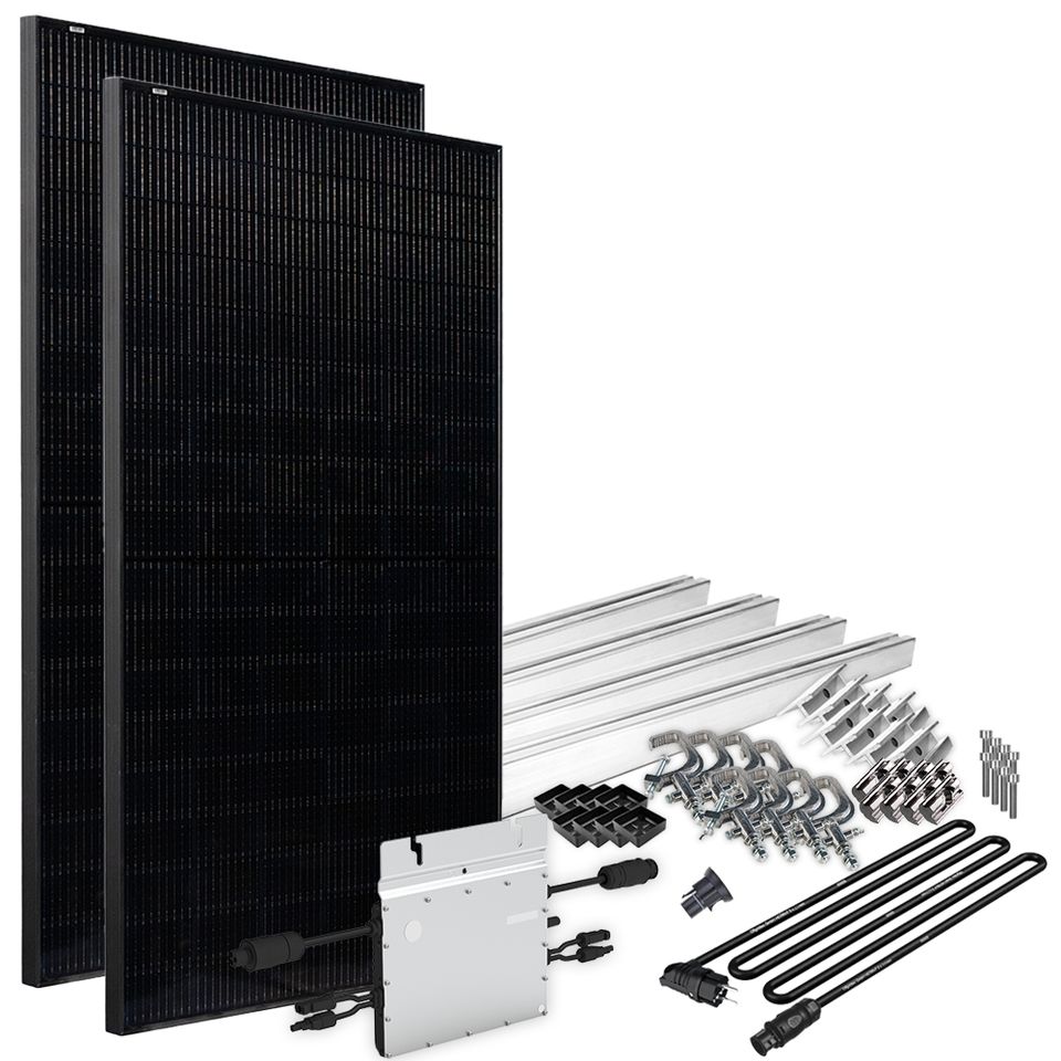 Offgridtec® Solar-Direct 820W HM-600 Balkonkraftwerk Full Black Schuko-Anschluss - 10m Anschlusskabel – Montageset wählbar in Eggenfelden