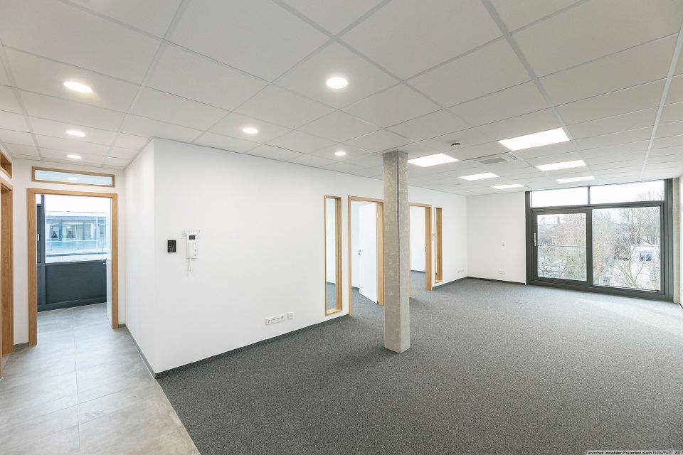 Neubau modernes Büro in Neu-Ulm in Neu Ulm