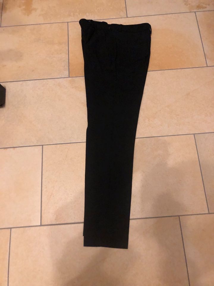 MASSIMO DUTTI Stoffhose schwarz Gr 38 in Velden