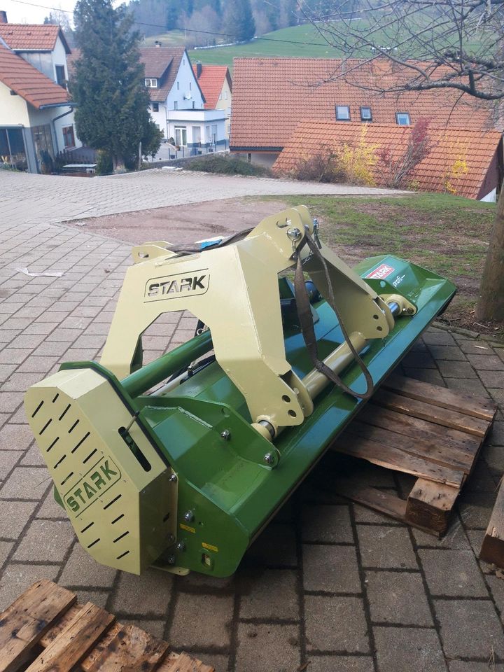 Schlegelmulcher Stark KDX240 Profi, Zapfwelle 1000rpm in Häg-Ehrsberg