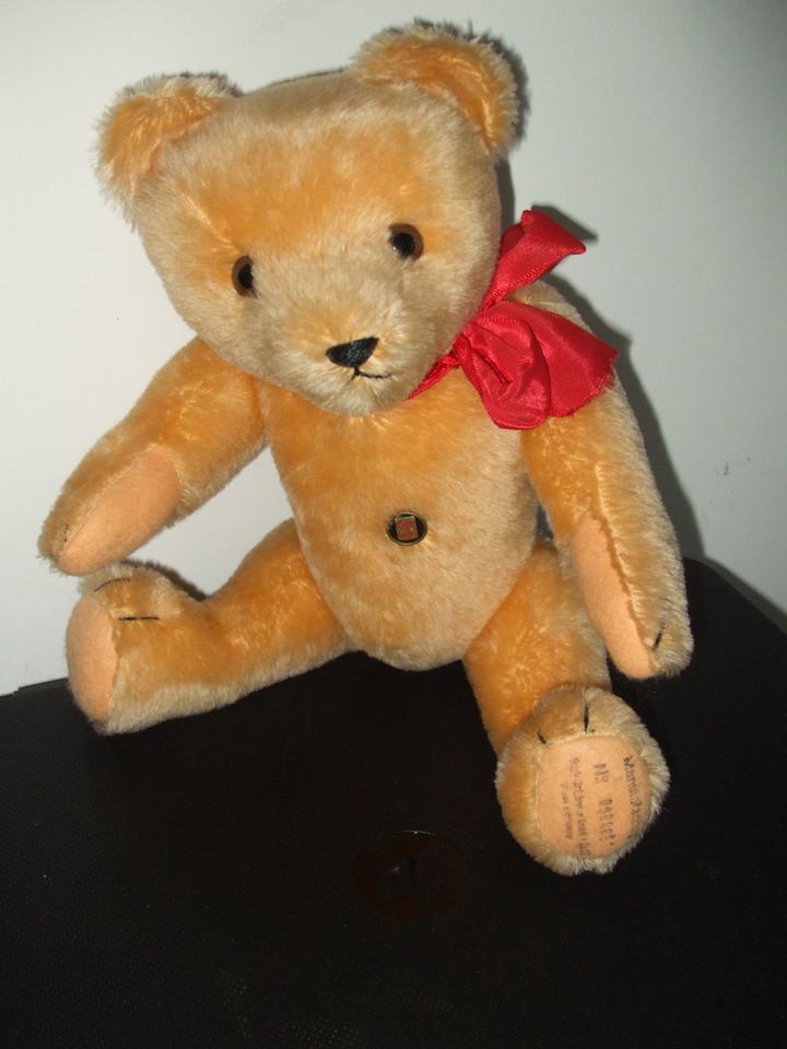 Teddybär von Grisly Aprikofarben in 40 cm in Gauting