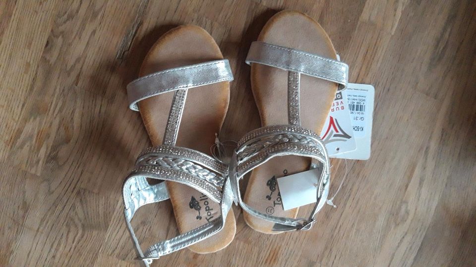 Neu mit Etikett Gr. 31 Festliche Mädchen Sandalen Topomini Silber in Gremmendorf