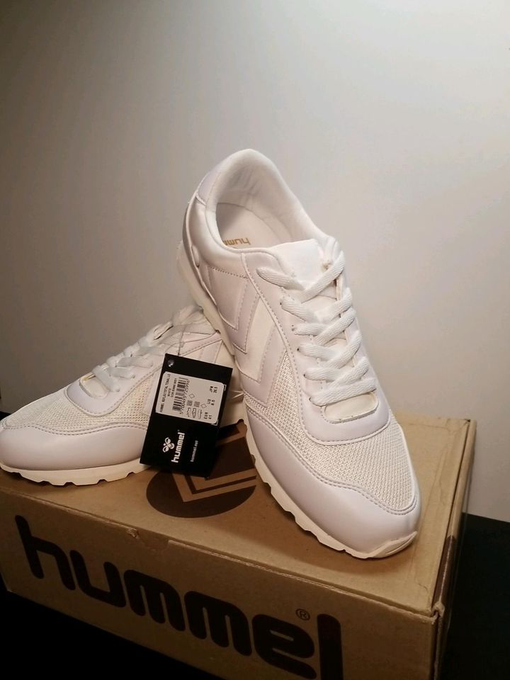 Hummel Weiß Sneaker Turnschuhe 41 NEU in Celle