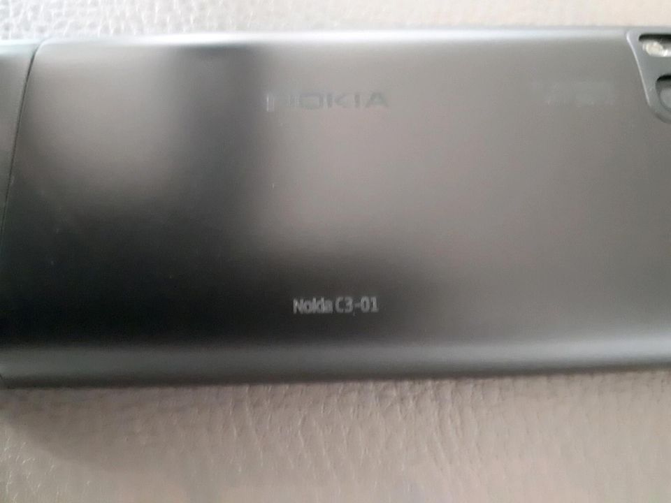 Nokia Handy C3-01 schwarz in Esslingen