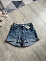 Neu! Damen Jeansshort,Short,Jeans,36,38,H&M,Hose,Sommer,Urlaub Hessen - Marburg Vorschau