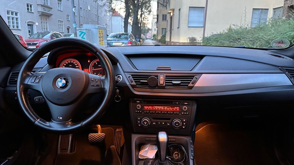 BMW X1 18D M Paket in Berlin