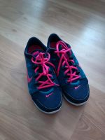 Nike Sportschuhe Turnschuhe Schuhe pink blau Niedersachsen - Lindhorst Vorschau
