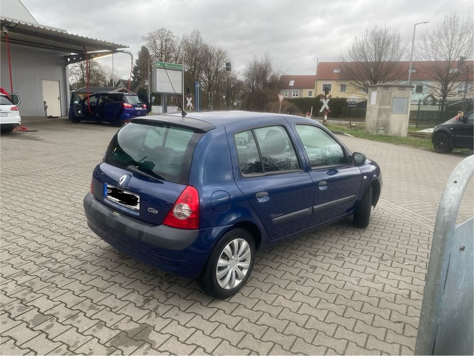 Renault 1,2 Benziner in Bremen