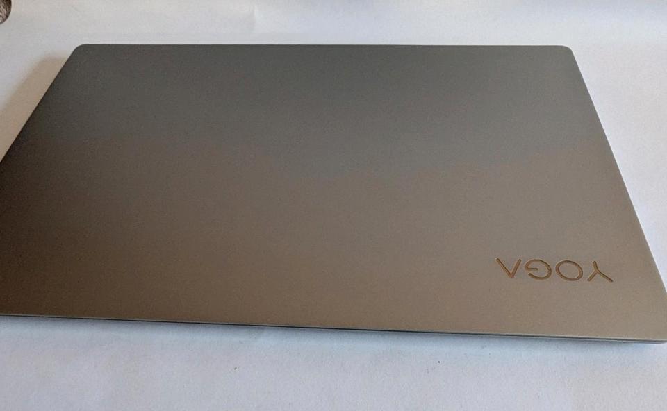 Lenovo Yoga S730-13IWL * Core i5-8265U * 8 GB RAM * 256GB SSD | in Viernheim