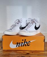 Nike Sportswear Sneaker 'Blazer Mid 77' in Weiß 41 Sachsen-Anhalt - Halle Vorschau