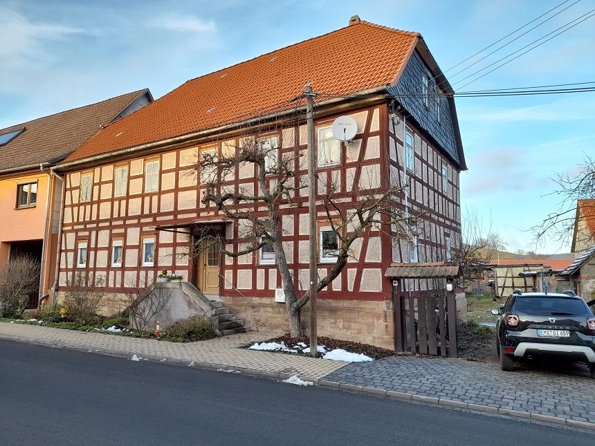Charmantes, teilsaniertes Bauernhaus mit großem Potential in Bad Colberg-Heldburg