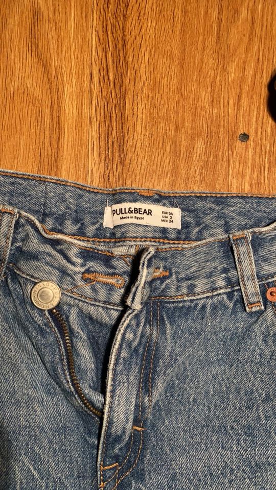 PULL AND BEAR jeans 34 in Frankfurt am Main