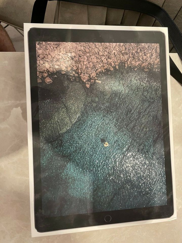 Apple Ipad Pro 2018 (64GB) + Zubehör in Filderstadt