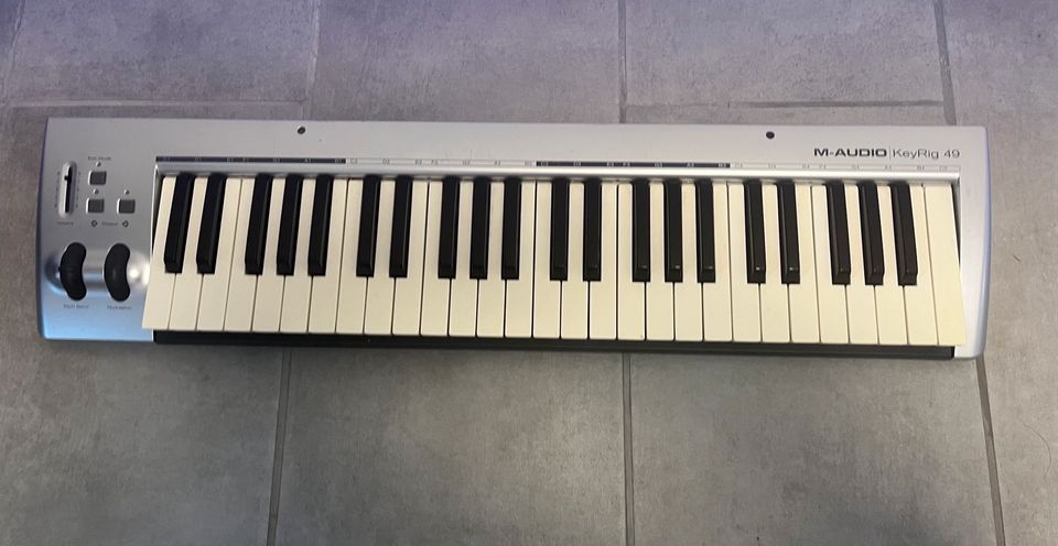 MIDI Keyboard KeyRig 49 M-Audio in Siegen