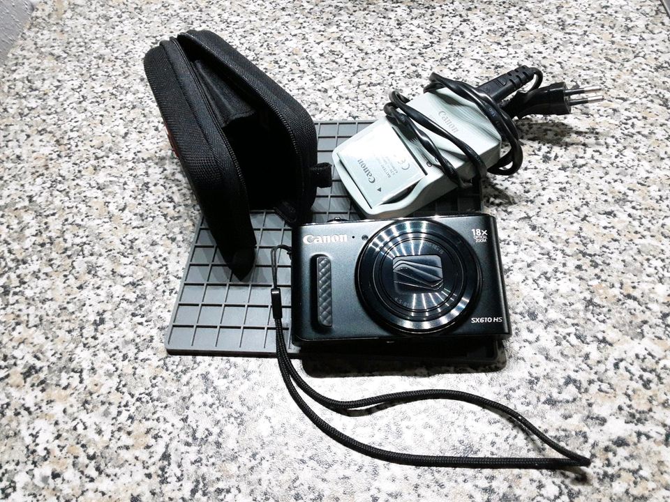 Digitalkamera CANON SX610HS in Siegburg