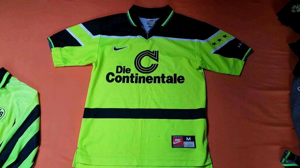 Vintage BVB Dortmund Kinder Trikots 96 97 98 Hose Nike 140-152 in Garbsen