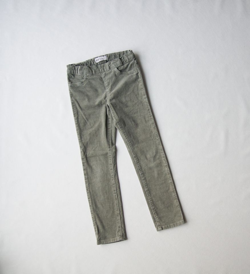 °° H&M °° Hose Cordtreggings Treggings khaki Gr 122 TOP in Dresden