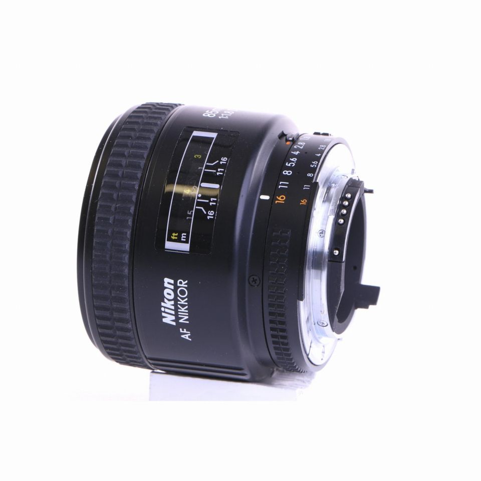 MIT GARANTIE. Nikon AF Nikkor 85mm F/1.8 D Objektiv in Handewitt