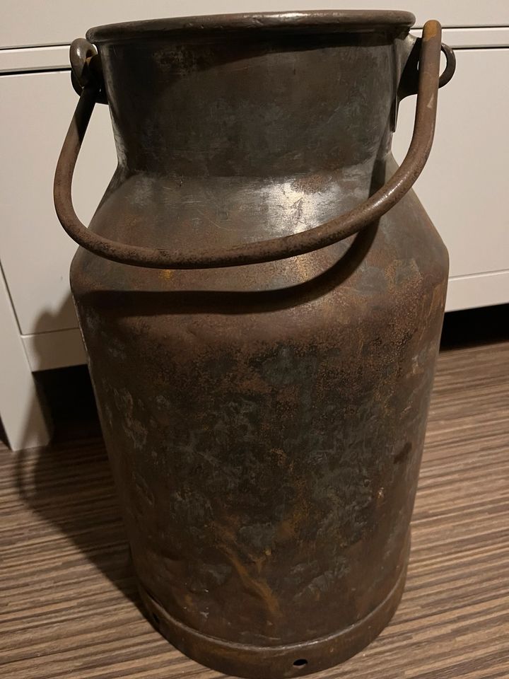 Große Alte Vintage Metall Vase in Dortmund