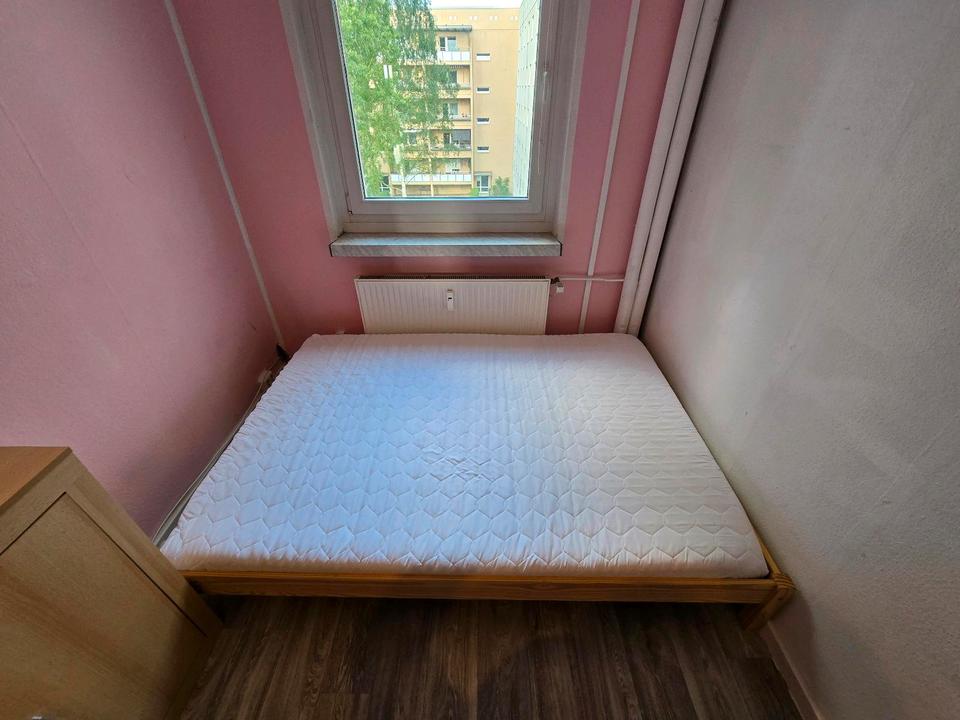 Bett zu verkaufen in Berlin Hellersdorf kleinanzeigen.de