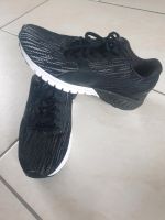 Puma ignite Laufschuhe Größe 38 schwarz weiß Schnürsenkel Sachsen-Anhalt - Magdeburg Vorschau