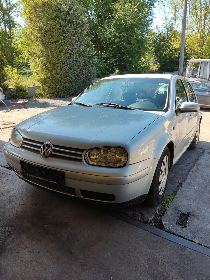 Golf 4 1.9TDI in Altenburg