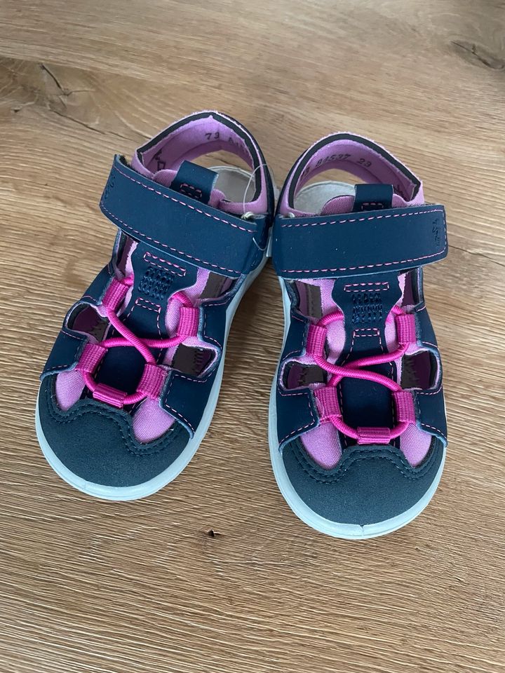 Pepino Ricosta Mädchen geschl Sandalen Gery blau pink Gr 22 NEU in Brilon