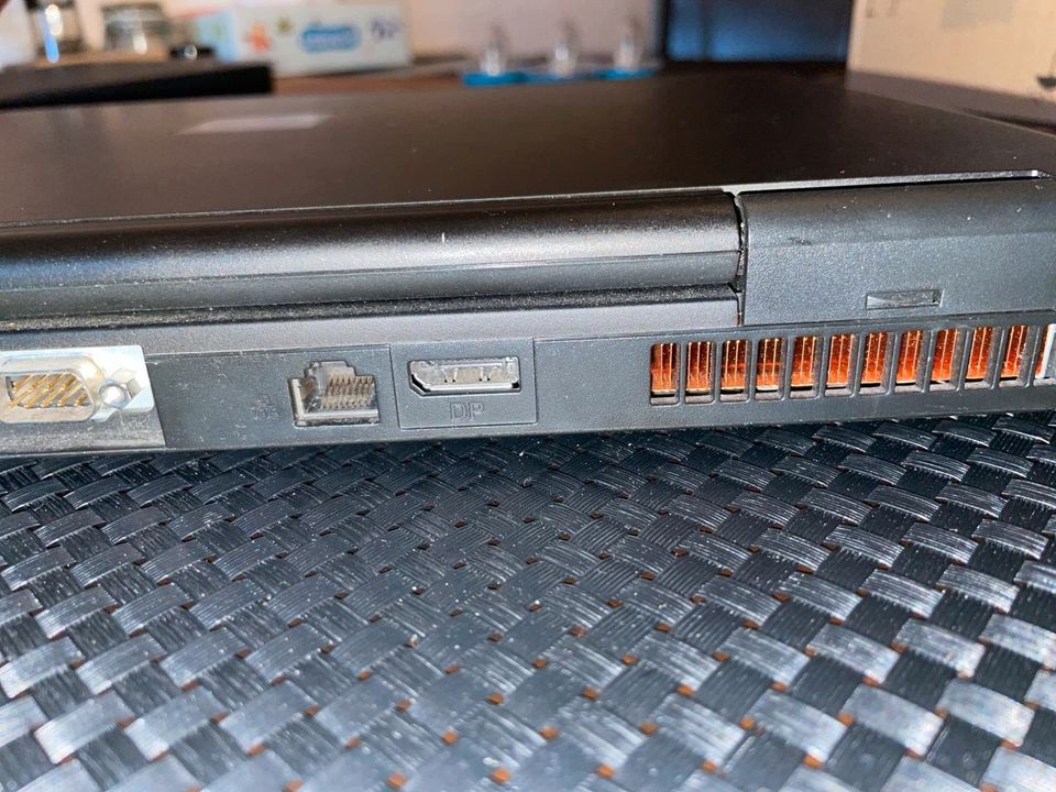 Laptop Fujitsu Lifebook E780 SSD 250GB Computer RS232 in Berlin