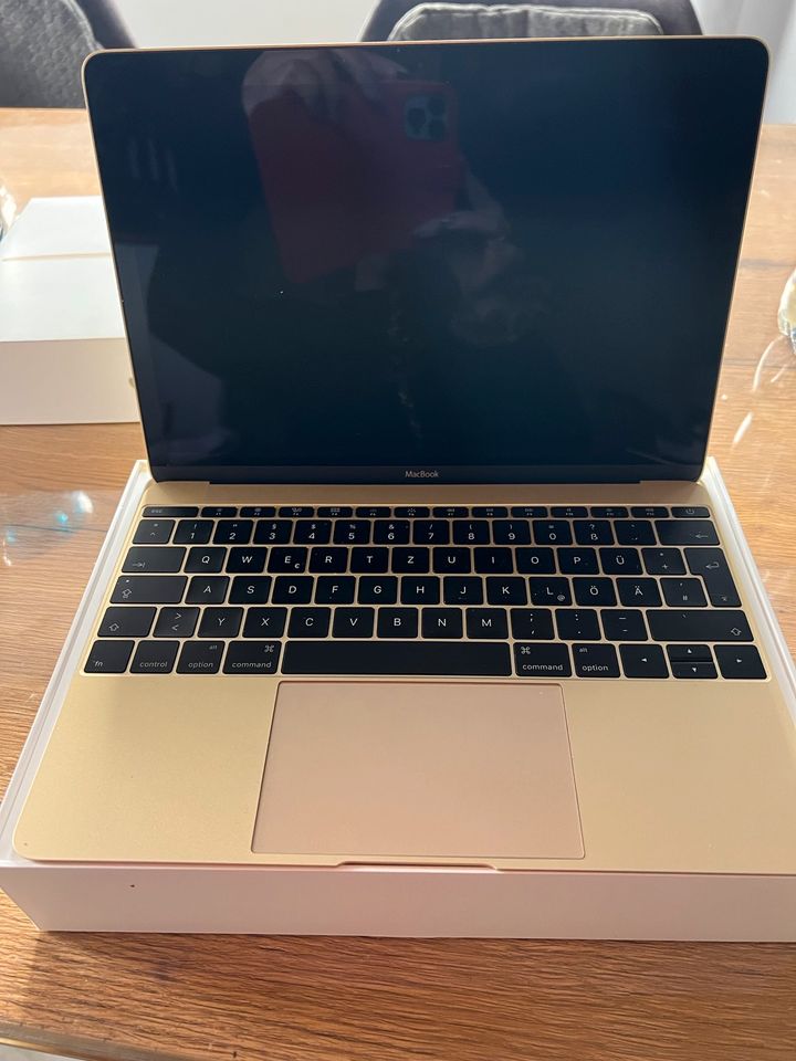 Notebook MacBook mit 12“-Retina-Display in Neudenau 