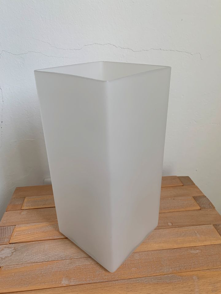 Ikea Gröno Tischleuchte | weiß Milchglas | 22 cm | 2-er Set in Frankfurt am Main