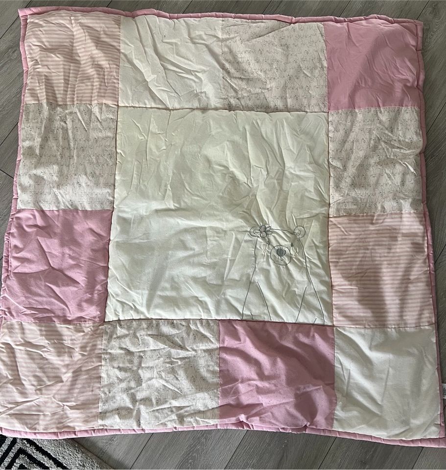 Patchwork Krabbeldecke Spieldecke rosa beige in Flintbek