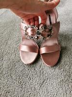 Zara Schuhe, High Heels, Sandale, Gr. 39, NEU! Hessen - Wiesbaden Vorschau