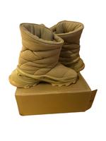 Yeezy “nsltd” boots Bayern - Sulzbach a. Main Vorschau