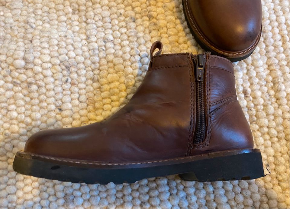 Zara Kids Boots Leder braun Stiefel Chelsea 31 32 in Frankfurt am Main