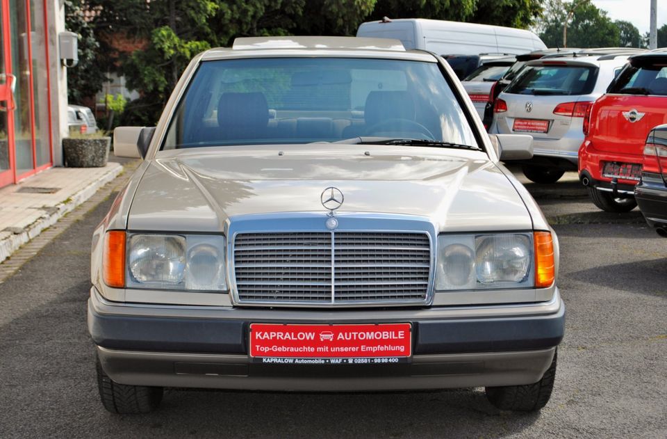 Mercedes-Benz E 200 W124*H- Oldtimer*Inspektion Neu*TÜV 08.2025* in Warendorf