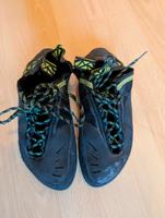 Lowa Rocket Lacing Kletter Schuhe Bouldern  Gr.9 Bayern - Taufkirchen München Vorschau