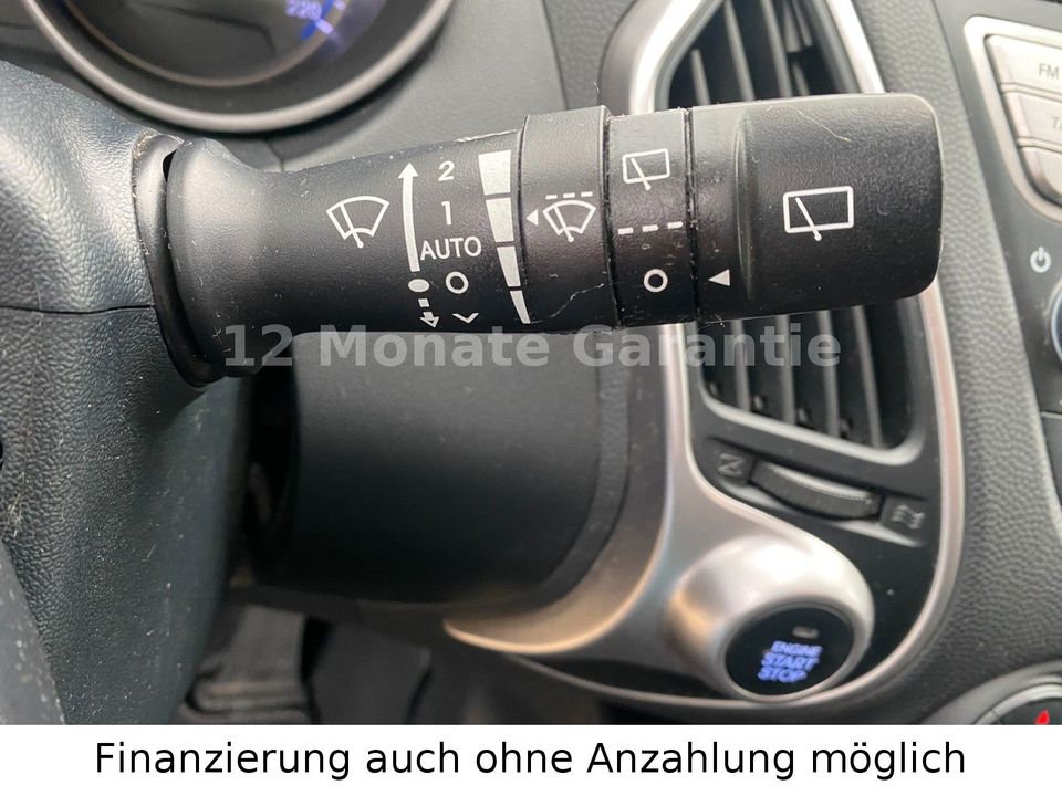 Hyundai ix35 1.6 5 Star Edition 2WD 1 Hand in Stuttgart