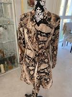 Schönes neues  Kleid von Schein Gr. 36 München - Hadern Vorschau