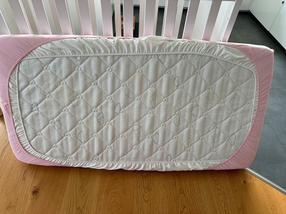 Paidi Babybett Ylvie Baby Gitterbett 70x140 cm mit Matraze in Hofheim am Taunus