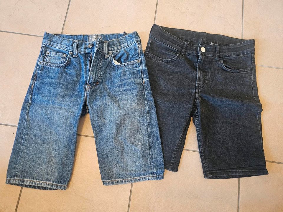 * 4 kurze Hosen von H&M * Größe 134 * in Braunsbedra