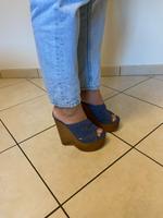 Neu Guess Plateau Sandalen Heels blau Gr.37 Bayern - Schwarzenbruck Vorschau