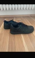 Schwarze Sneaker Hessen - Felsberg Vorschau