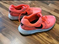 Nike Free Sportschuhe Gr.38 neo pink Damenschuhe Leipzig - Engelsdorf Vorschau