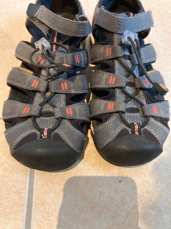 Keen Sandalen 38 in Weßling