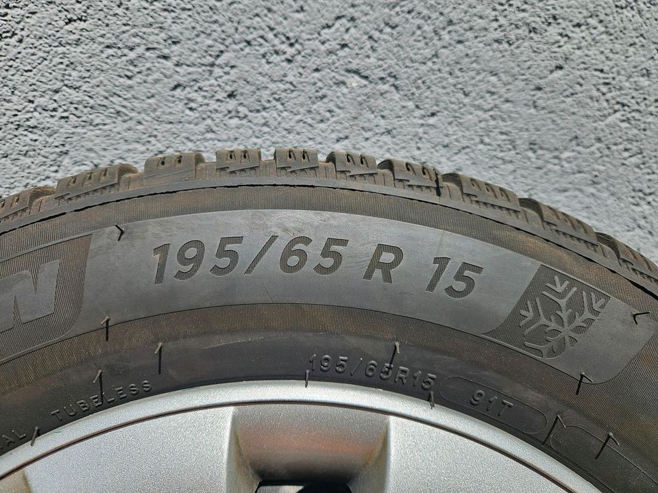 MICHELIN  Neue-Reifen mit Felgen 195/65 R 15 , 5x112 in Donaueschingen